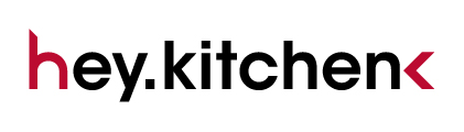 hey.kitchen Logo mit modernem Schriftzug in Schwarz und Rot, ideal für Webseiten über Küchenaccessoires und Kochideen.